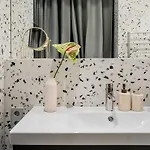 Domillion 1bdr Brand-new Uzupis W Free Parking *